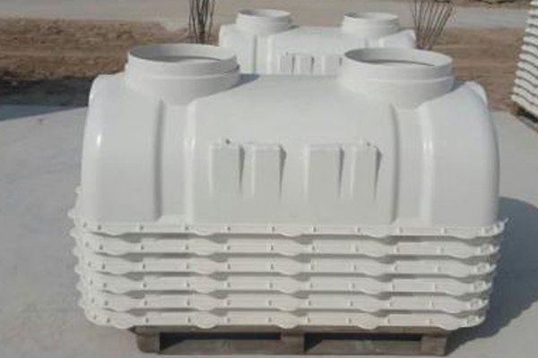 模壓化糞池的使用使環(huán)境得到了更好的保護(hù) 模壓化糞池的使用使環(huán)境得到了更好的保護(hù)