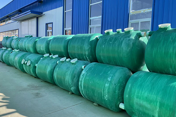 清掏玻璃鋼化糞池時為什么要做好通風(fēng) 清掏玻璃鋼化糞池時為什么要做好通風(fēng)